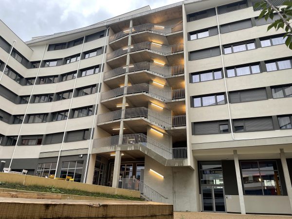 Livraison de la résidence KLEY à Clermont-Ferrand : notre expertise en menuiseries aluminium et PVC au service du confort